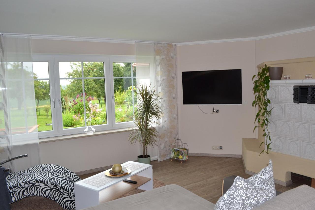 Apartamento Bei Den Geissens Aldersbach Exterior foto