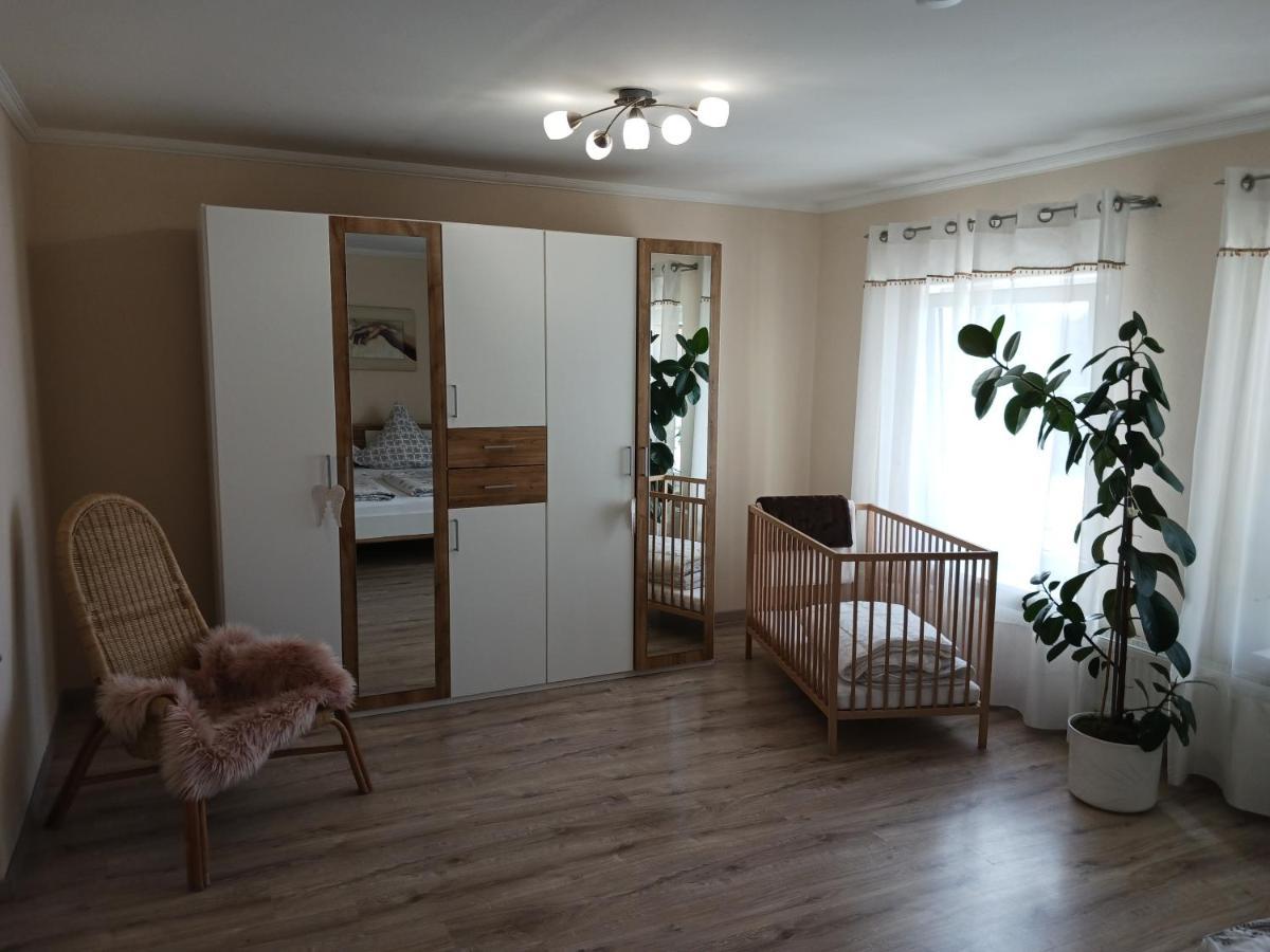 Apartamento Bei Den Geissens Aldersbach Exterior foto